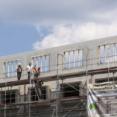 Niemcy: oszczędzanie na inwestycjach i duży niedobór mieszkań