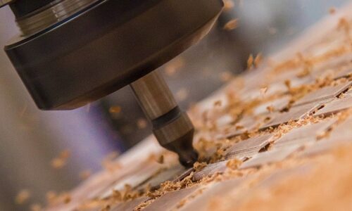 Producenci inwestują w maszyny do obróbki drewna