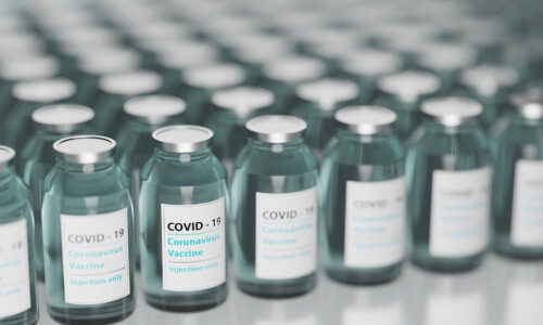 Czy szef może żądać informacji o szczepieniu przeciw COVID-19?