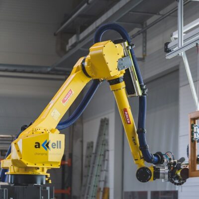 Maszyny i komponenty – nowości 2022: Adler – robot szlifujący Abramotion