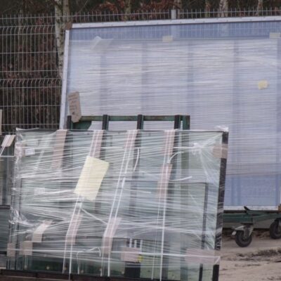 W fabrykach Peteckiego wciąż produkuje się stolarkę, ale już pod inną marką