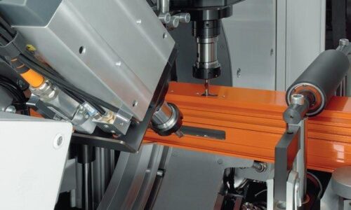 Rozwój automatyzacji produkcji ślusarki aluminiowej – krok po kroku w kierunku optymalizacji