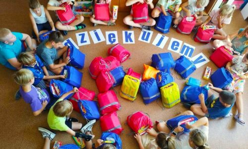 DECEUNINCK wspiera uczniów w nowym roku szkolnym