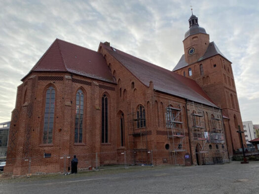 remont XIII-wiecznej świątyni Parafii Rzymsko-katolickiej Kościoła Katedralnego p.w. Wniebowzięcia Najświętszej Maryi Panny w Gorzowie Wielkopolskim. Modernizacja roku