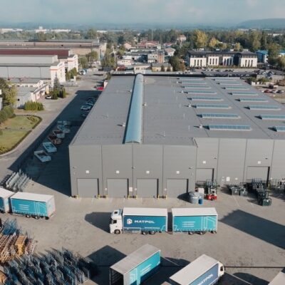 Producenci szyb zespolonych inwestują w kompleksową ofertę