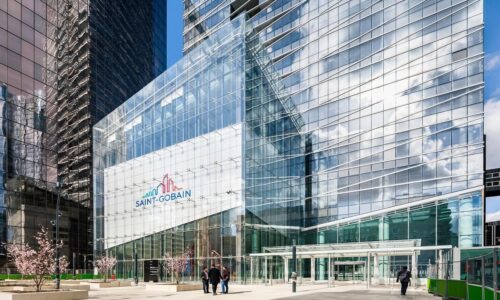 SAINT-GOBAIN: Benoit Bazin ponownie wybrany na prezesa i CEO