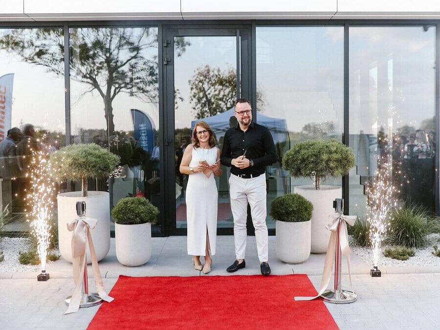 Profil System otwarcie showroom