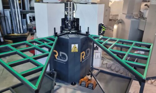 R&D Tech zrealizowało kolejną sprzedaż zagniatarki Press Corner