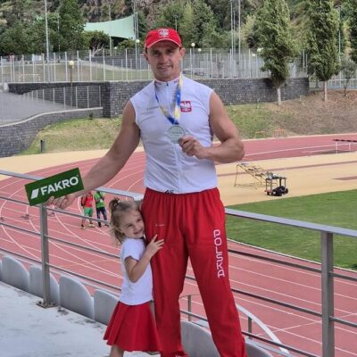 Dekarz wicemistrzem Europy, biegi niepodległości – branża stolarki wspiera sport