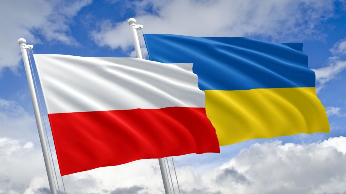 import okien i drzwi z PCW z Ukrainy fot. Adobe Stock