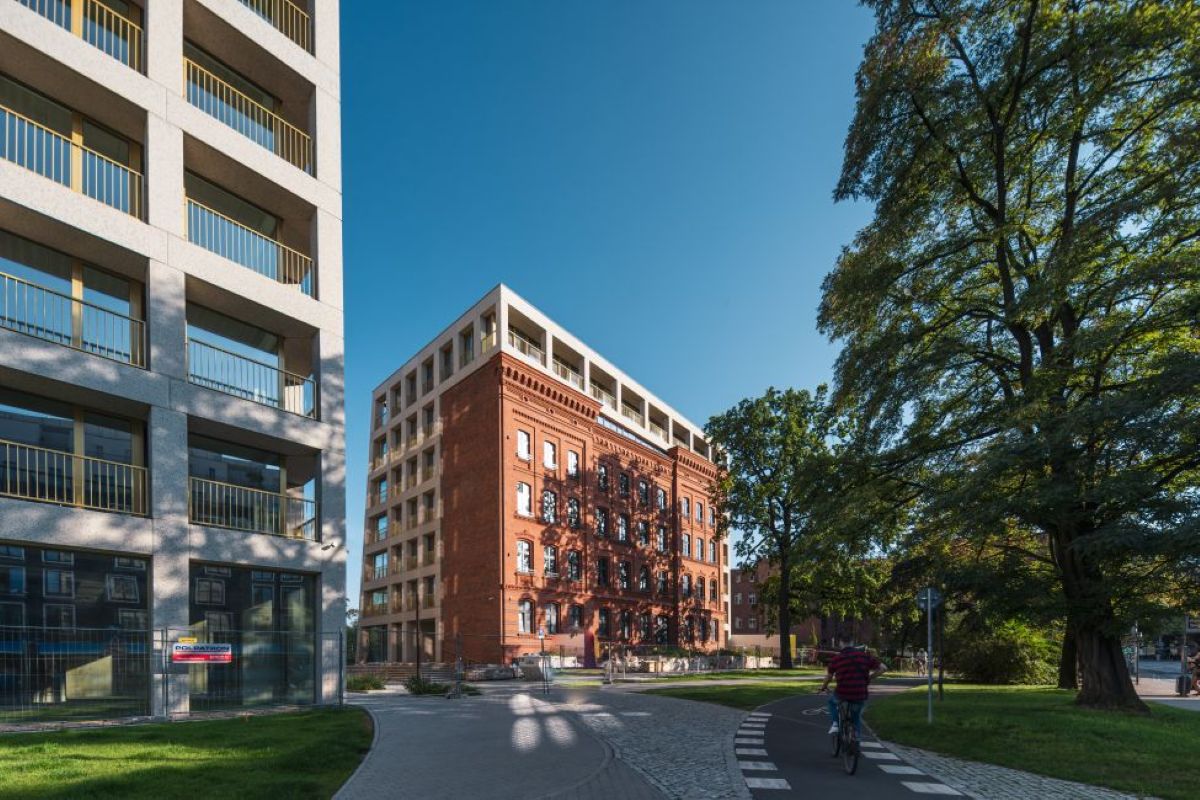 Apartamentowce Boulevard Drobnera łączą w sobie zróżnicowane style architektoniczne.Fot.: Schüco