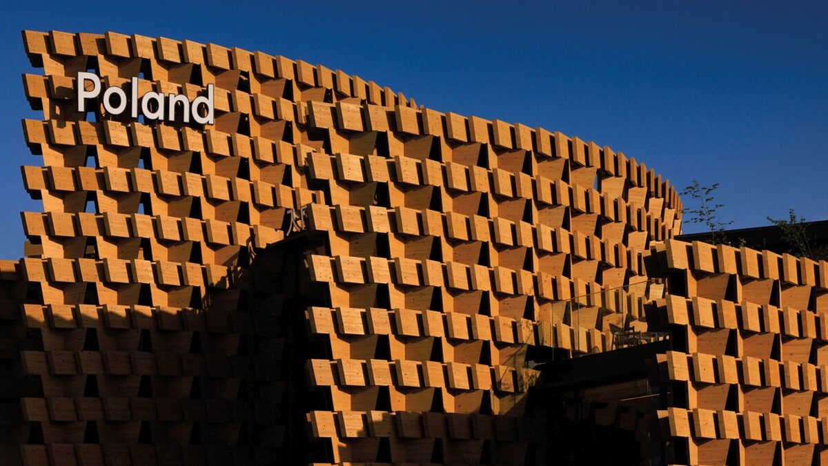drewniana fasada pawilonu Polski na Expo 2025 w Osace 