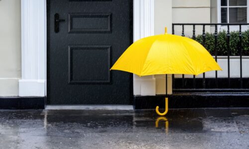 WIŚNIOWSKI: Drzwi wejściowe bez zadaszenia