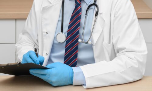 Zwolnienia lekarskie 2026: najważniejsze zmiany, terminy i nowe uprawnienia ZUS