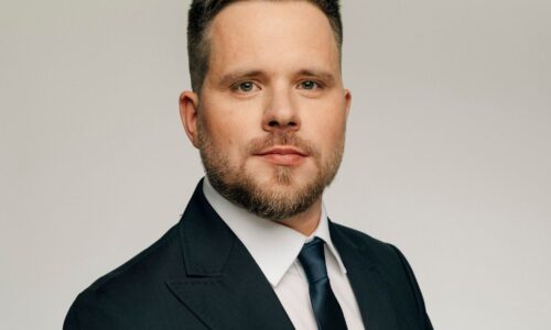 Somfy: Dominik Tomaszewski awansuje na Dyrektora Marketingu i dołącza do Zarządu