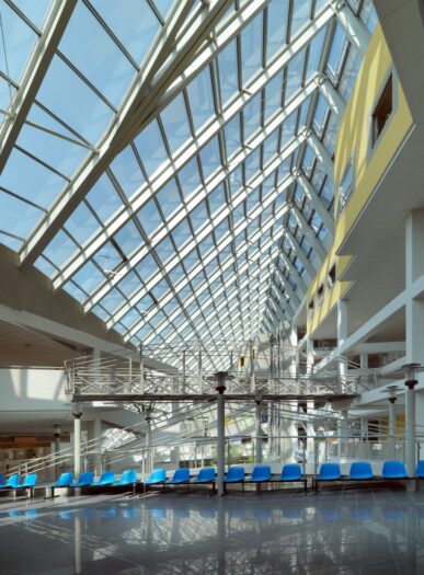 Uniwersyteckie Centrum Stomatologii i Medycyny Specjalistycznej w Poznaniu. Pilkington