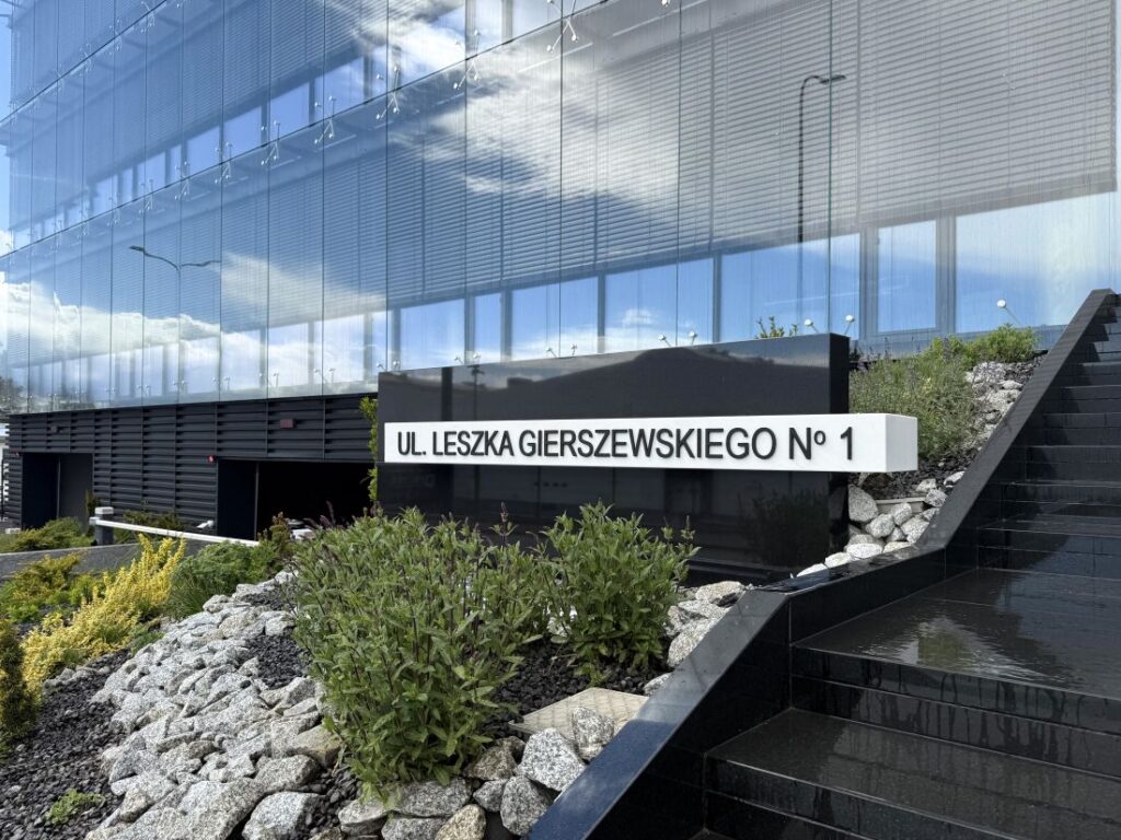 DRUTEX nowy adres siedziby ul. Leszka Gierszewskiego 1