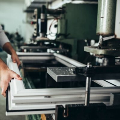 -1,9% – o tyle spadła produkcja okien w Niemczech w I kw. 2026 roku. Stolarka w liczbach #50