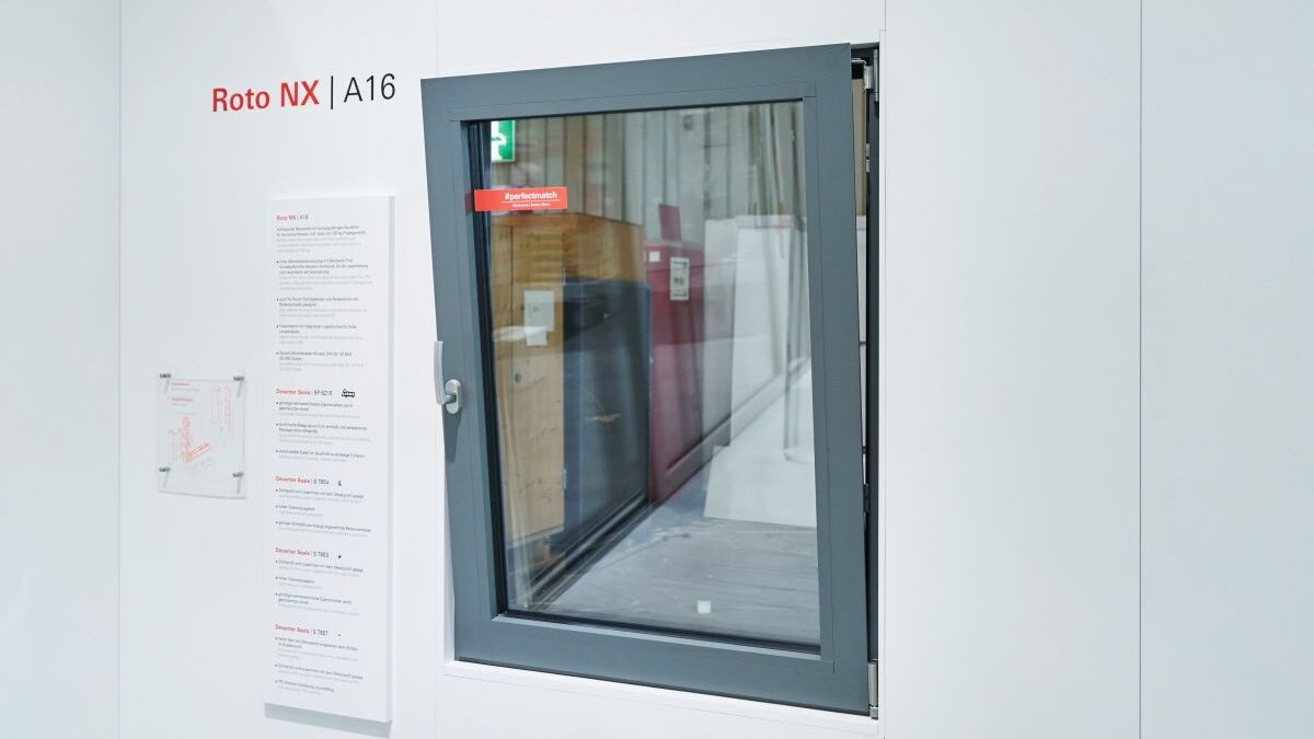 okucia do okien aluminiowych i PVC Roto Fensterbau Frontale